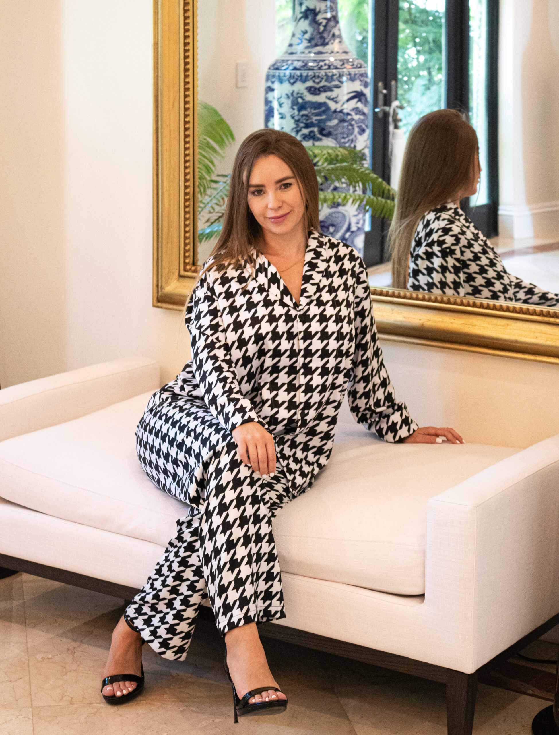 HouseOfCala-IsmaelCala-PijamaPataDeGallo-2